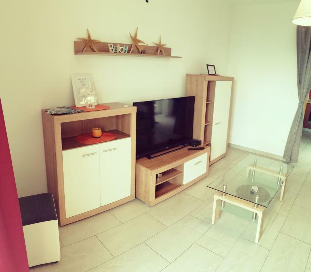 Apartmani Nada Klenovica Buitenkant foto