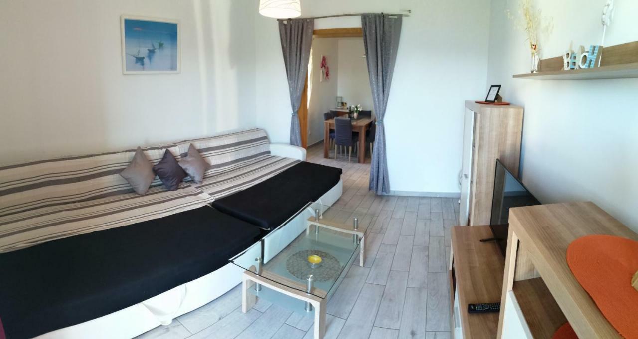 Apartmani Nada Klenovica Buitenkant foto